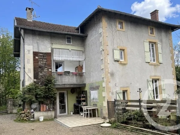 Maison 9 pièces 210 m²