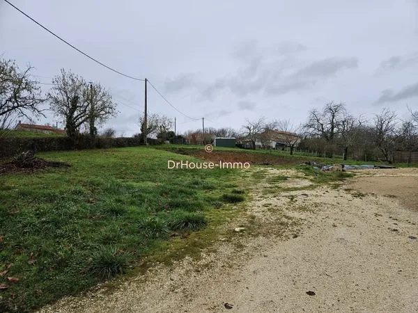 Terrain constructible 2243M2, 24600 RIBERAC