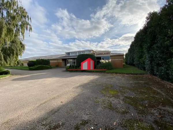 Local commercial 970 m²