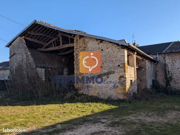 Local 3 pièces 200 m²