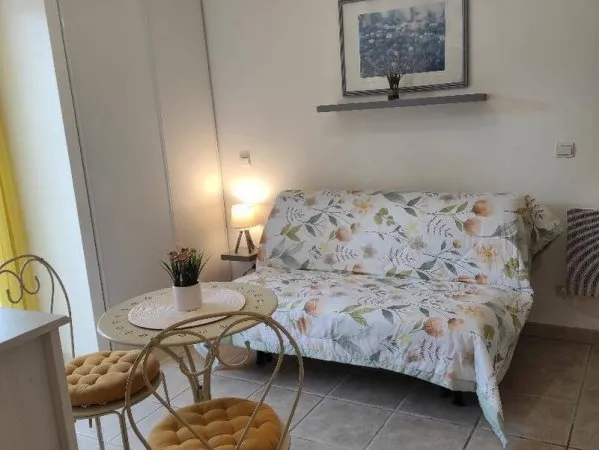 Studio 1 pièce 18 m²