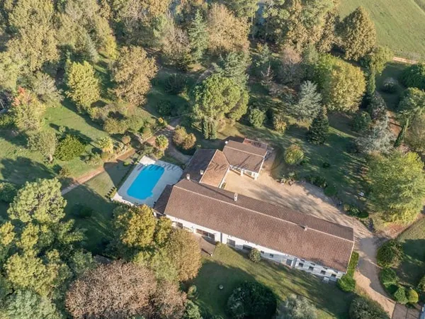 Propriété D'exception Au Coeur D'un Parc Paysagé 1,8 Ha