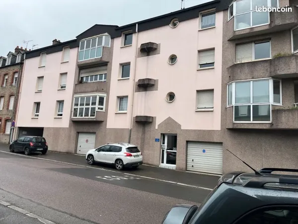A louer en centre ville appartement meublé T2