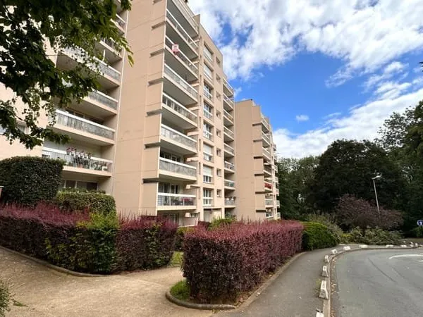 Cadre familial et nature proche des bords de Seine à Évry