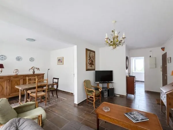 Appartement Fontenay Le Fleury 3 pièce(s) 55 m2