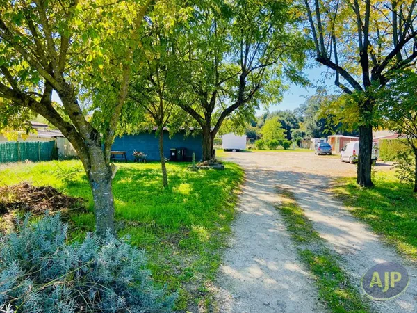 Terrain à bâtir Lesparre Medoc 830 m2