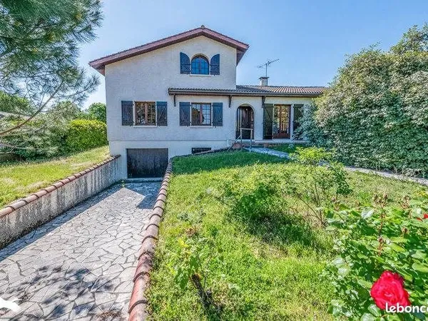 Maison 5 pièces 130 m²
