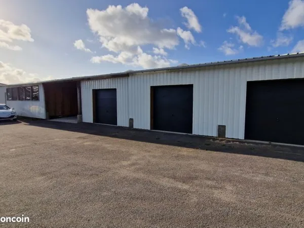 Loue BOX 30m² et Container 15m²