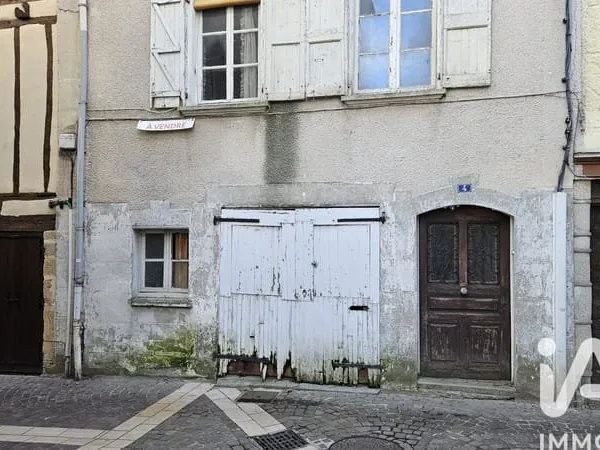 Immeuble de rapport 2 pièces 220 m²