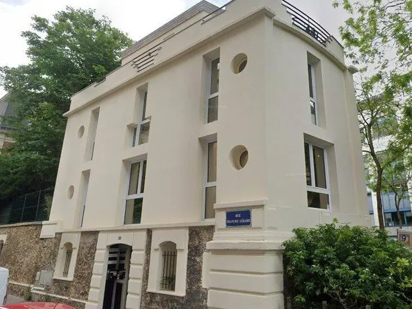 Bureaux 183 m²