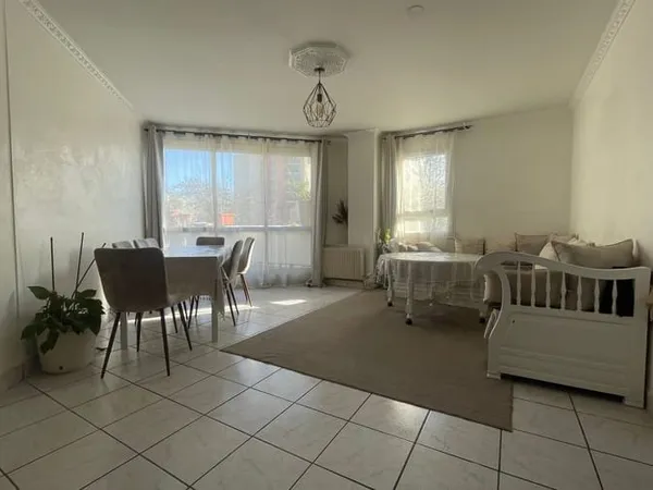 Appartement 6 pièces 95 m²