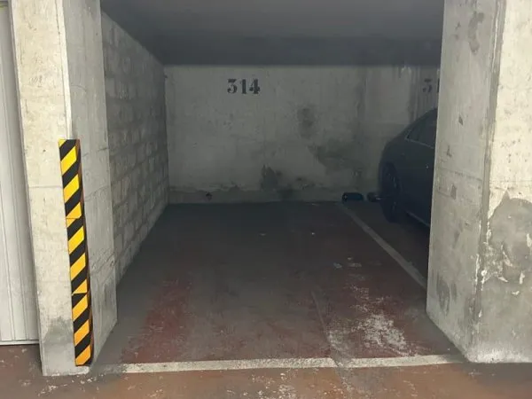 Parking/Garage/Box 15 m²