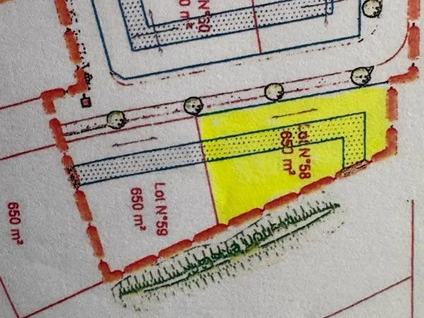 Terrain 650 m2 Bréviandes