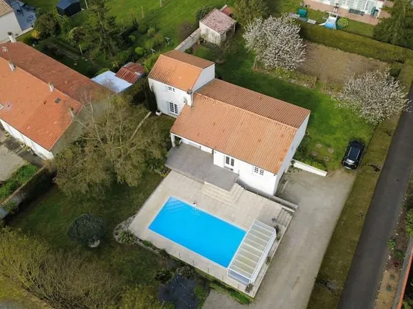 Maison 6 pièces 145 m²
