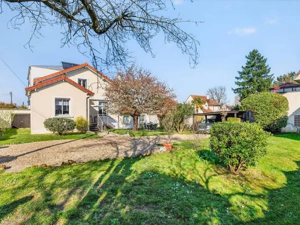 Rueil-Malmaison - BUZENVAL CHATAIGNERAIE - Maison à vendre - Terrain 583m².