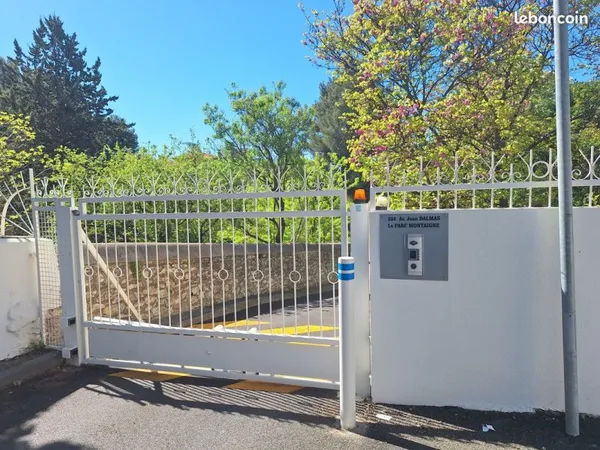 Vente box résidence clôturée centre-ville Aix en Provence