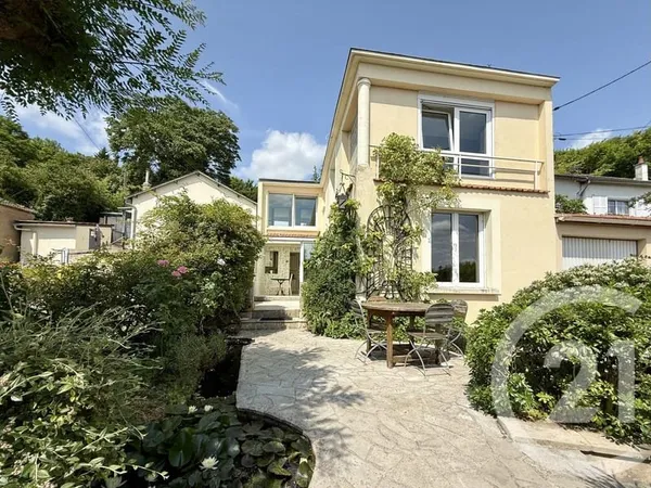 Maison 5 pièces 138 m²