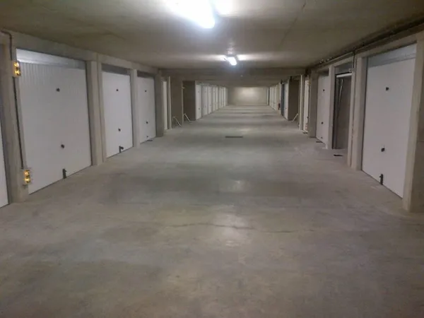 Parking 12 m²