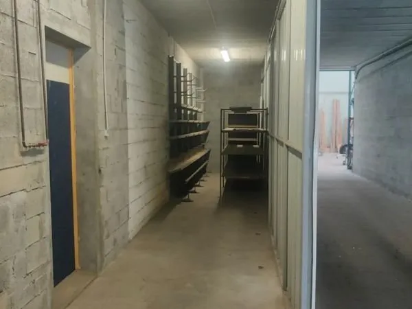 Loue box 30m2 Le Bourget du lac