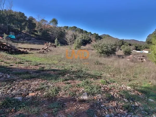 Terrain 2270 m²
