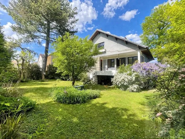 Maison 6 pièces 110 m²