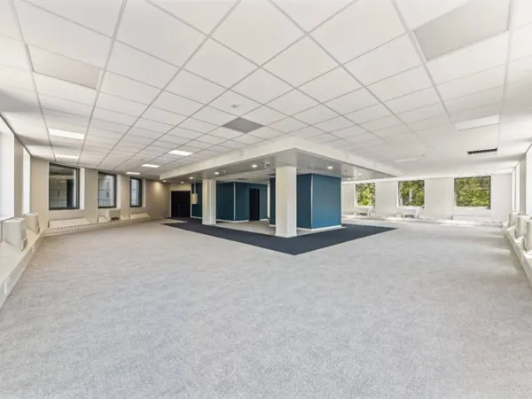 Bureaux 1020 m²