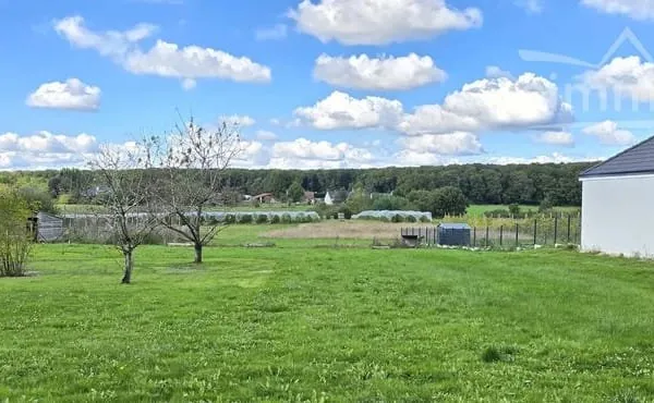 Terrain constructible de 978m²