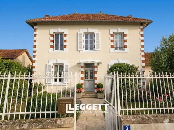Maison 4 pièce(s), SALLES-DE-VILLEFAGNAN