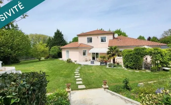 Maison 4 pièces avec double garage
