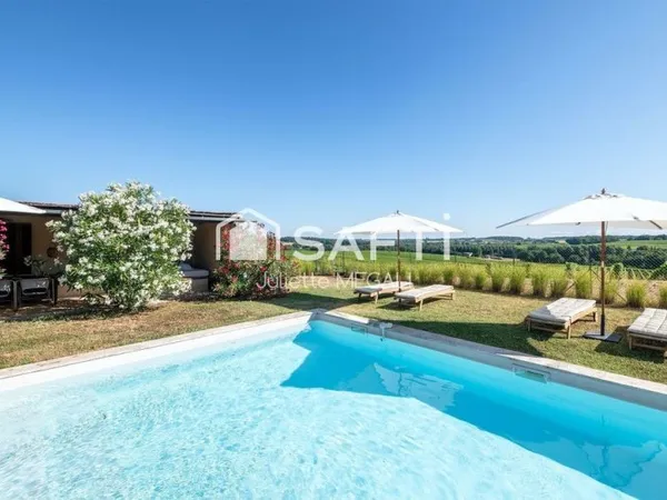 Maison 6 pièces 450 m²