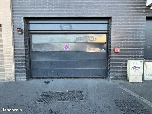 Stationnement Location Romainville   100€