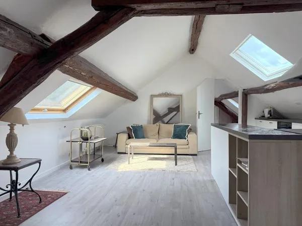 Aigremont centre, 2 pièces 38m2 Carrez, 81m2 au sol - Parkin