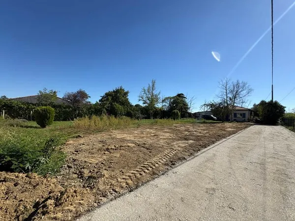 Terrain Saint Hilaire 979 m2