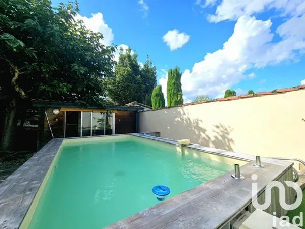 Maison 8 pièces 198 m²