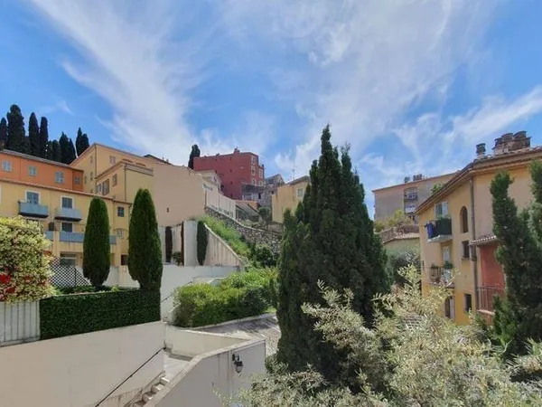 Studio 1 pièce 38 m²