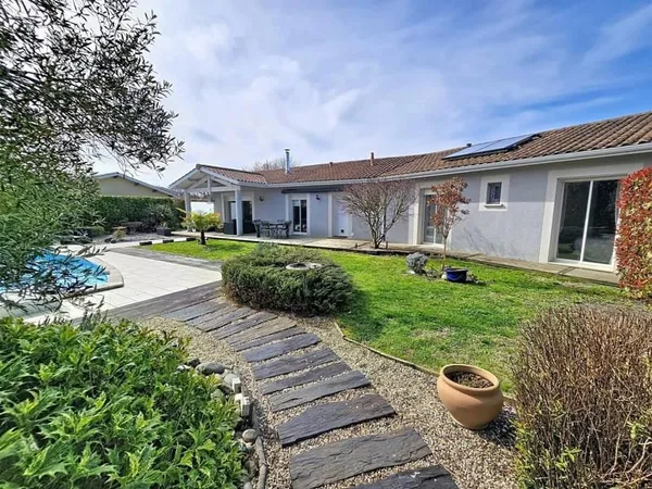 Maison 7 pièces 154 m²