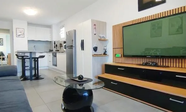 Cap d'Agde - Secteur Le Môle , appartement T2 , rénové , meublé, parking