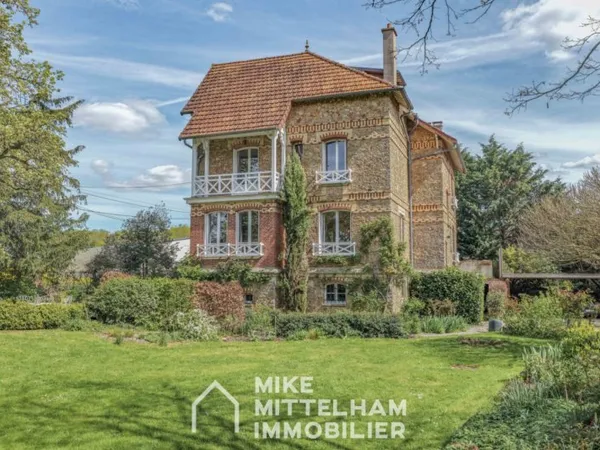 MAISON MEULIÈRE FAMILIALE DE CHARME SUR BEAU JARDIN PAYSAGER V