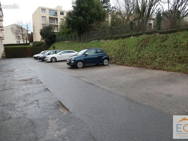 Parking/box LIMOGES