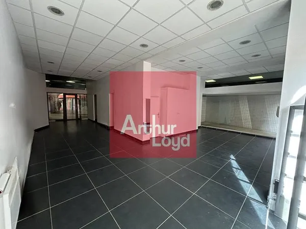 Local commercial 87 m²