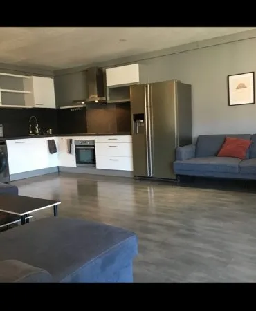 Loue appartement vue collines