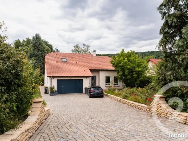 Propriété 6 pièces 152 m²