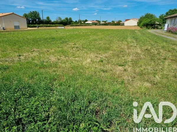 Terrain 1399 m²