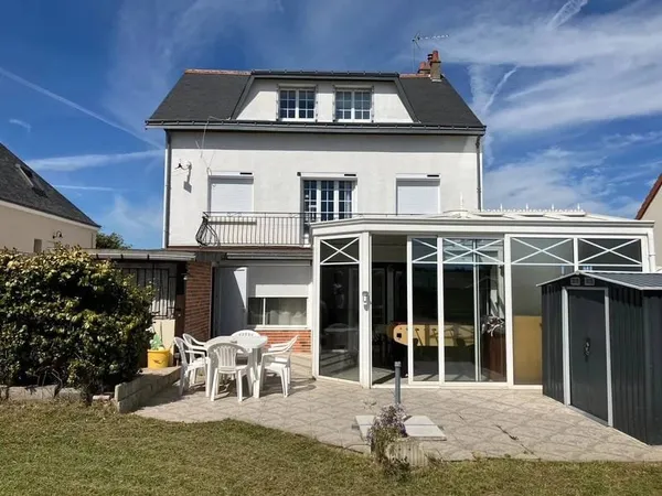 Maison 11 pièces 234 m²