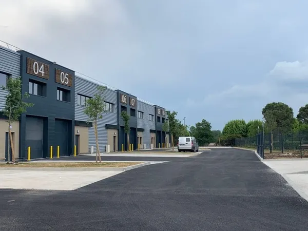 Local commercial d'environ 493.00 m2