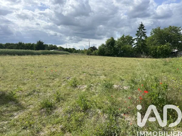 Terrain 772 m²