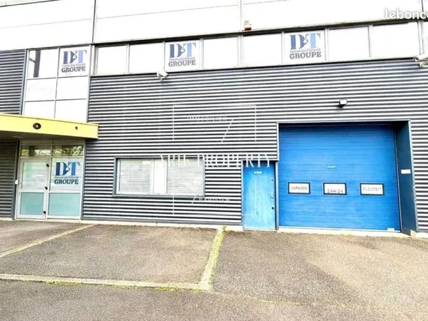 Bureaux 624 m² Stains