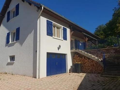 Réf: 11058*** Sect. Luxeuil-les-Bains/Fougerolles St Valbert: Propriété env. 160 m²