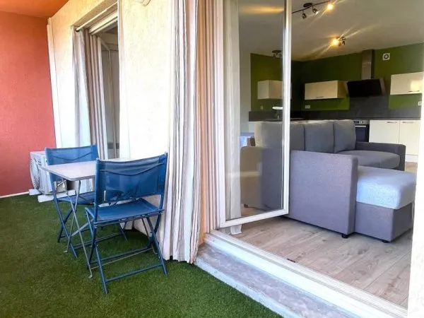 Vente appartement T3 refait à neuf terrasse garage box cave Perpignan 66100