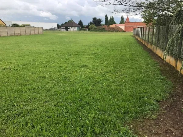 Terrain constructible 1057 m²